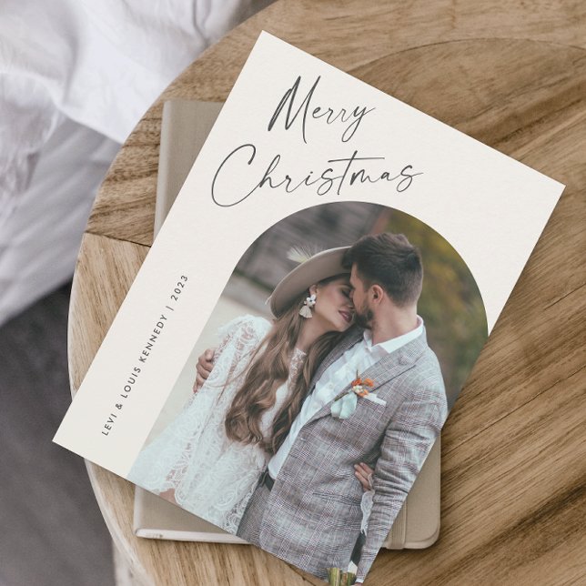 Cartão De Festividades Arco de Natal Boho com Letra Simples (Simple script boho arch photo Christmas holiday card with modern elegant handwritten typography.)
