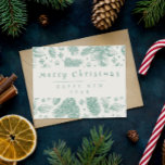 Cartão De Festividades Arte Floral Verde Única Feliz Natal<br><div class="desc">Uma mão única e elegante fez um cartão de Natal orgânico. Este apresenta um padrão floral botânico natural e orgânico de Natal de bagas de flores, folhas de eucalipto, estrelas, flocos de neve. . O fundo é bege sobre ele uma caligrafia vintage retro script MERRY CHRISTMAS em verde sob seu...</div>