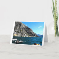 Árvores-limão nas águas do lago Garda