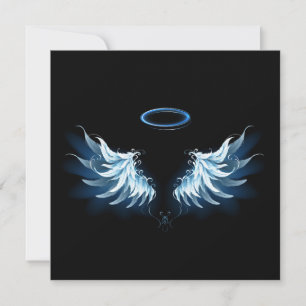 Cartão De Festividades Asas de anjo azuis brilhantes em fundo preto