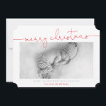 Cartão De Festividades BABY PHOTO moderna caligrafia feliz Natal vermelho<br><div class="desc">por kat massard >> kat@simplysweetPAPERIE.com <<< Enviar e enviar mensagem especial extra com estilo e pizzazz este ano... Personalizado com seus detalhes e fotos meus produtos de férias modernos certamente se destacarão do elogio que seus amigos e familiares receberão nesta temporada e farão uma lembrança especial que será apreciada muito...</div>