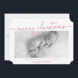 Cartão De Festividades BABY PHOTO moderna caligrafia feliz Natal vermelho<br><div class="desc">por kat massard >> kat@simplysweetPAPERIE.com <<< Enviar e enviar mensagem especial extra com estilo e pizzazz este ano... Personalizado com seus detalhes e fotos meus produtos de férias modernos certamente se destacarão do elogio que seus amigos e familiares receberão nesta temporada e farão uma lembrança especial que será apreciada muito...</div>