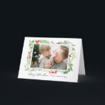 Cartão De Festividades Berries e Greenery Frame Feliz Foto de Natal<br><div class="desc">Enviar desejos e saudações com este Cartões de foto de Natal personalizável. Apresenta folhas de aquarela, colas e bagas com um roteiro elegante. Personalize adicionando uma foto e textos paisagísticos. O cartão de Natal perfeito para a sua família e amigos. Itens correspondentes estão disponíveis.</div>