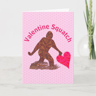 Cartão De Festividades Bigfoot Walking Sasquatch Pink Valentine Squatch