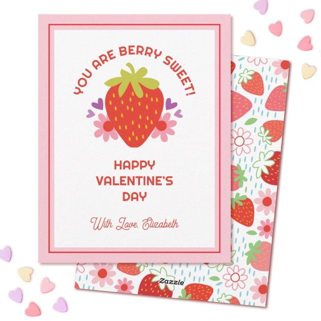 Cartão De Festividades Bonito Berry Doce Crianças Morango Namorados (A cute strawberry kids Valentine, so cute for a school classroom Valentine exchange)