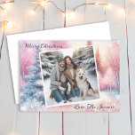 Cartão De Festividades Bonito Pink Winter Wonderland Foto Natal<br><div class="desc">Cartões de Natal personalizados com uma foto da família. Bonito terra maravilhosa rosa do inverno.</div>