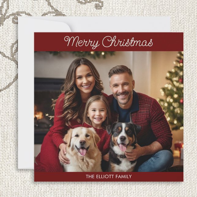 Cartão De Festividades Borgonha Elegante Chique Simples Minimal Script Fo (An elegant and simple dark red Christmas card, to personalize with a photo and name(s))