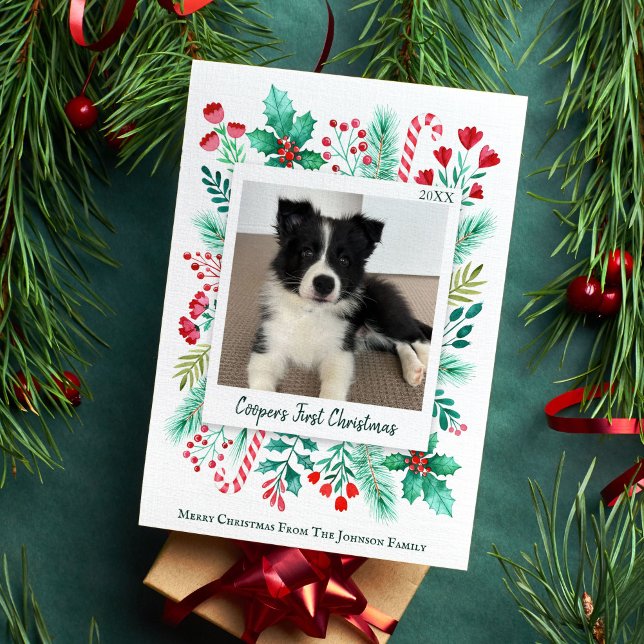 Cartão De Festividades Botânica da Primeira Foto de Natal de Puppy (Puppy's First Christmas Photo Holiday Card)