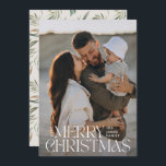 Cartão De Festividades Botânica mínima de creme elegante fotográfica<br><div class="desc">Imagem elegante,  fotografia moderna e mínima,  marinho natural,  com a tipografia botânica da cor da água,  carta de Natal feliz.</div>