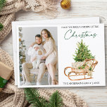 Cartão De Festividades Caligrafia Cana-d-Água Pines Sleigh Foto<br><div class="desc">Caneta de Tinta Elegante Moderna com Script de Tinta de Caligrafia Minimalista de Pinheira de Aquarela e Cartão de Feriado de Madeira com Leito - Tenha Um Natal Feliz</div>