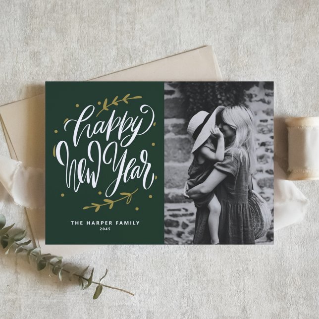 Cartão De Festividades Calligraphy and Wreath New Year Photo Green (Customizable green photo Happy New Year card featuring modern calligraphy and wreath.)