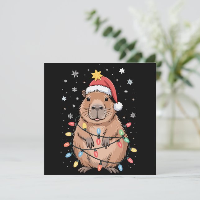Cartão De Festividades Capivara de Natal com Chapéu do Papai Noel Luzes d (Em pé/Frente)