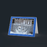 Cartão De Festividades Chanucá - Carteira Menorah, escultura de gelo<br><div class="desc">Esta foto foi tirada na NYC em 2008. Eu adicionei a Estrela de David. Você pode adicionar/alterar o texto do dentro ou adicionar uma foto ao dentro gratuitamente. Se você estiver adicionando seu nome na parte inferior, é melhor usar uma letra de escrita manual (ex: Bonito, Mão Livre).</div>