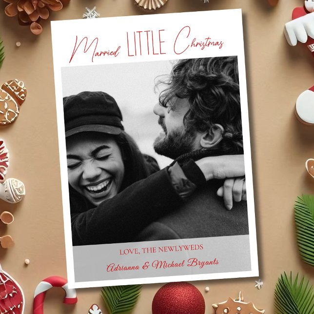 Cartão De Festividades Chic Red Calligraphy Married Little Christmas (Criador carregado)