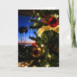 Cartão De Festividades Christmas at the Beach<br><div class="desc">Do you celebrate Christmas at the beach,  or just wish that you did.  Then this card is the perfect answer for your holiday greetings!</div>