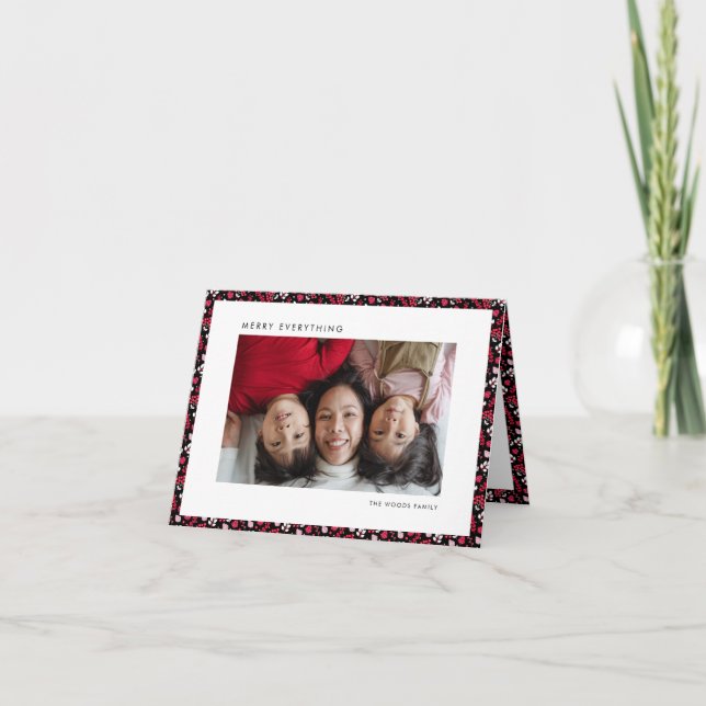 Cartão De Festividades Clássico Natalino em Vermelho e Preto na Casa de C (Frente)