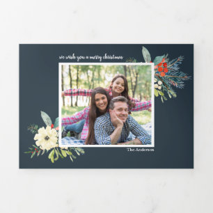 Cartão De Festividades Com Dobra Tripla Elegante Pine galhos elegantes 3 fotos de Natal