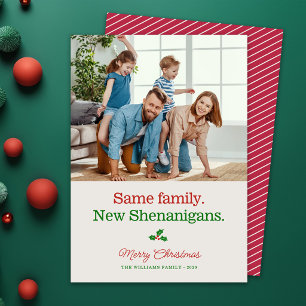 Cartão De Festividades Cute Diversão Traquinagens da Família Foto Natal