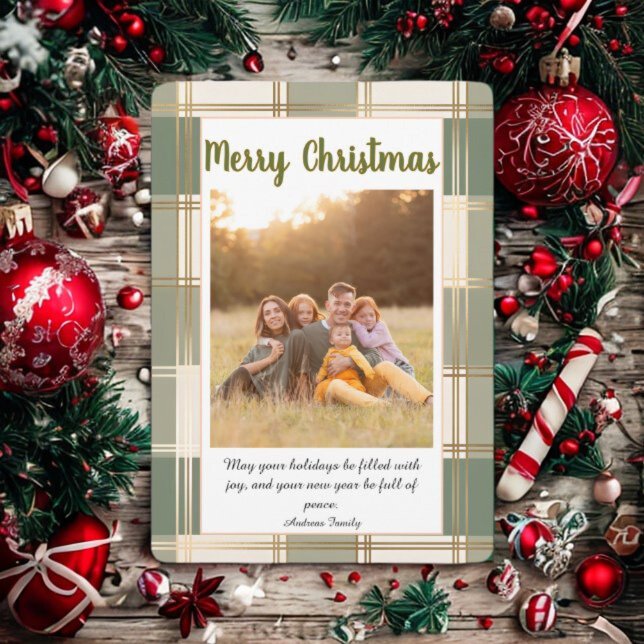Cartão De Festividades Cute Plaid Green Christmas Card with Family Photo (Criador carregado)