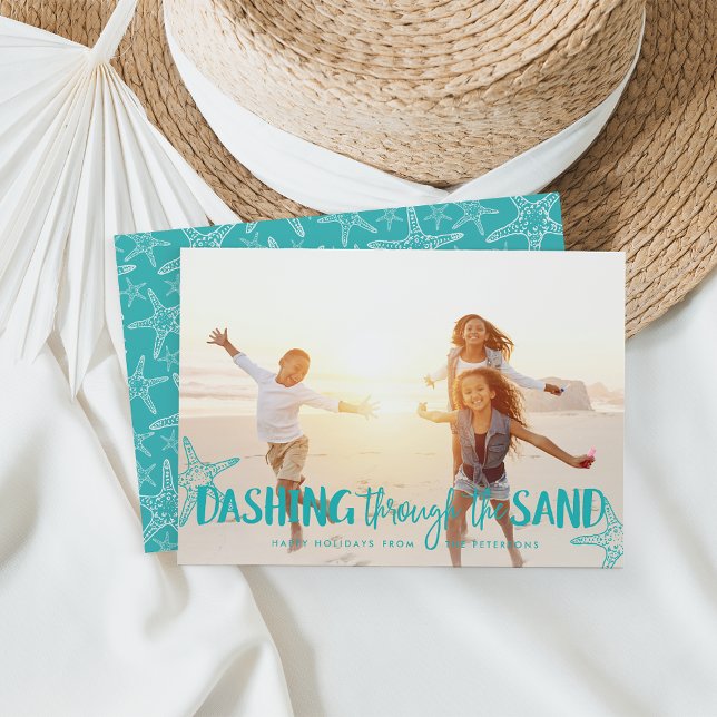 Cartão De Festividades Dashing Through the Sand | Holiday Photo Card (Criador carregado)