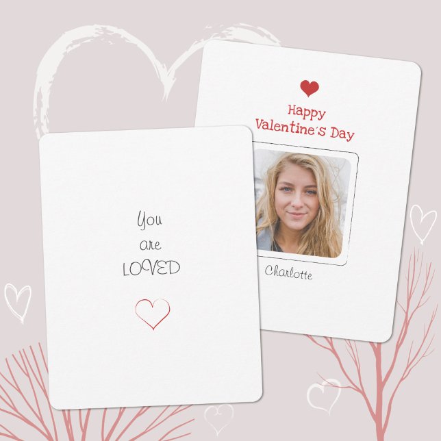 Cartão De Festividades Dia de os namorados Simples de Foto Vermelho Minim (Minimalist Simple Photo Red Heart Valentine's Day Holiday Card ©Susanne Sachers - Sunny Mind Design )