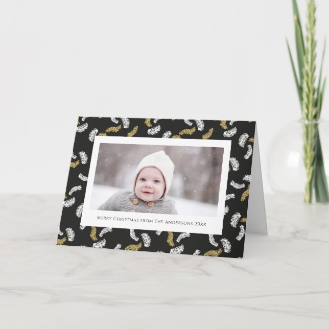 Cartão De Festividades Dourado Script Negro Moderno, Pine Mistletoe Natal (Frente)