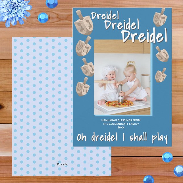 Cartão De Festividades Dreidel Rustic Oak Blue Foto Celebra Hanukkah (These cute photo Hanukkah cards are so easy to personalize with your photo and holiday text)