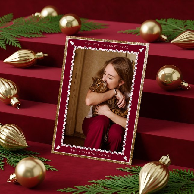 Cartão De Festividades Elegant Photo Faux Gold & Burgundy Wavy Frame (Elegant Photo Faux Gold & Burgundy Wavy Frame Holiday Card)