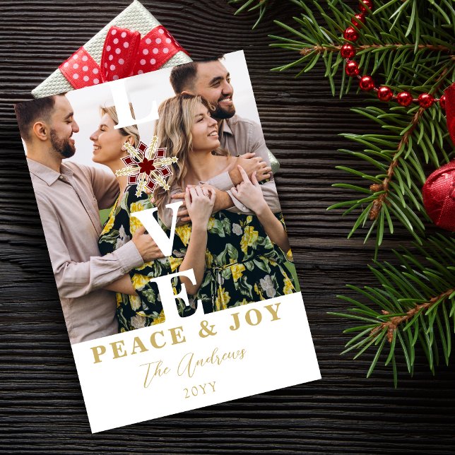 Cartão De Festividades Elegant Snowflake Red & Faux Gold Minimal 2 Photos (Elegant and Refined Snowflake Red & Faux Gold Minimalist 2 Vertical Photos Christmas Holiday Card.)