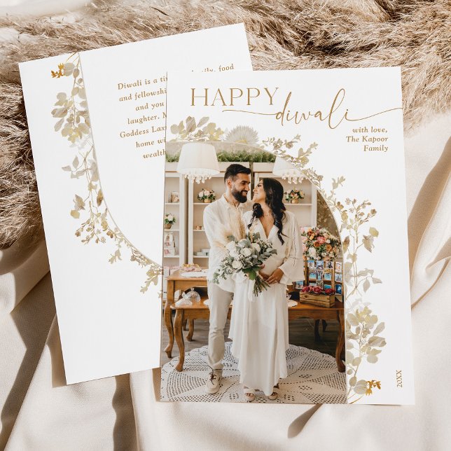 Cartão De Festividades Elegante Foto do Arch Dourado Happy Diwali (Criador carregado)