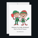 Cartão De Festividades Engraçado Pickleball Elves de Natal, Texto Persona<br><div class="desc">Sirva um espírito de férias com este charmoso cartão de Natal de picleball! Com elfos bonitos jogando picleball e espaço para seu texto personalizado, este cartão é a maneira perfeita de se conectar com jogadores, clubes e treinadores. Também excelente para espalhar alegria de picleball aos seus amigos e família nesta...</div>