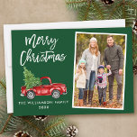 Cartão De Festividades Escoteiro Vintage Truck Foto de Natal Verde<br><div class="desc">Manuscrito em Pincel Moderno - Vintage Red Truck com Árvore de Natal - Feliz Cartão de Feriado Verde da Família de Natal</div>