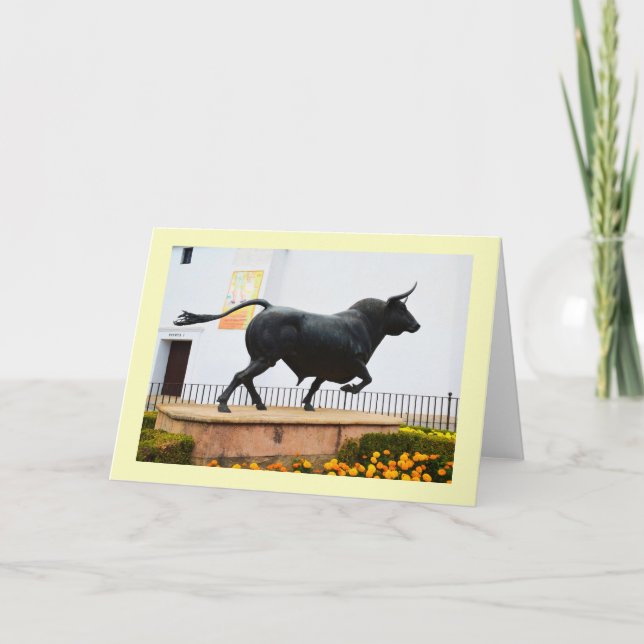 Cartão De Festividades Estátua de um touro (Frente)