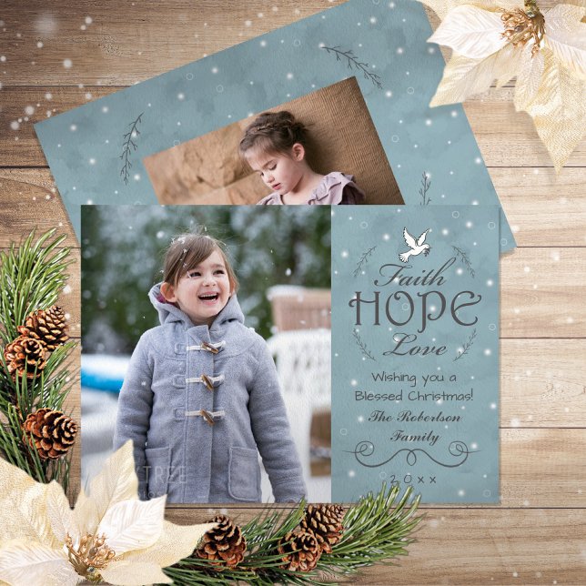 Cartão De Festividades Faith Hope Love Snowflakes | Foto da Peace Dove (Wishing you and your family a blessed Christmas with this "Faith, Hope and Love" holiday photo card.)
