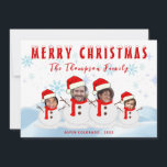 Cartão De Festividades Família Snowman Engraçada Foto de Natal Feliz<br><div class="desc">Celebre a temporada de festas com a nossa Família Engraçada de Snowman Feliz Foto de Natal, uma encantadora saudação que captura a alegria das festividades de inverno. Esta imagem encantadora apresenta uma família de boneco de neve, completa com expressões lúdicas que incorporam o espírito da união. Perfeito para cartões de...</div>