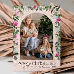 Cartão De Festividades Feira de Natal de Arco Verde Botânico Rosa-Esbranq<br><div class="desc">Esta coleção apresenta cor d'água,  florais cor-de-rosa claro,  bagas e verde de inverno com tipografia moderna e elegante,  com padrão botânico invernal de volta.</div>