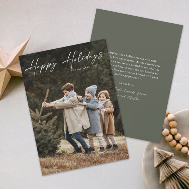 Cartão De Festividades Felicidade de Foto de Letra Simples Manuscrita (A simple photo holiday card with handwritten Happy Holidays script typographic overlay.)