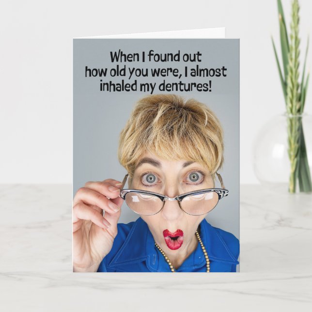 Cartão De Festividades Feliz Aniversário Para Qualquer Senhora Mais Velha (Frente)