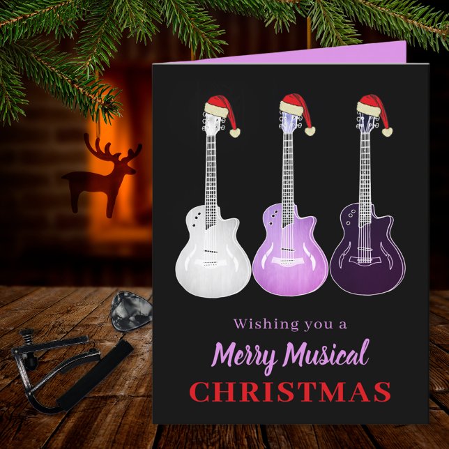 Cartão De Festividades Feliz de guitarra, Rosa Musical (Merry musical Christmas guitars wearing Santa hats pink & black custom holiday greetings folded card)