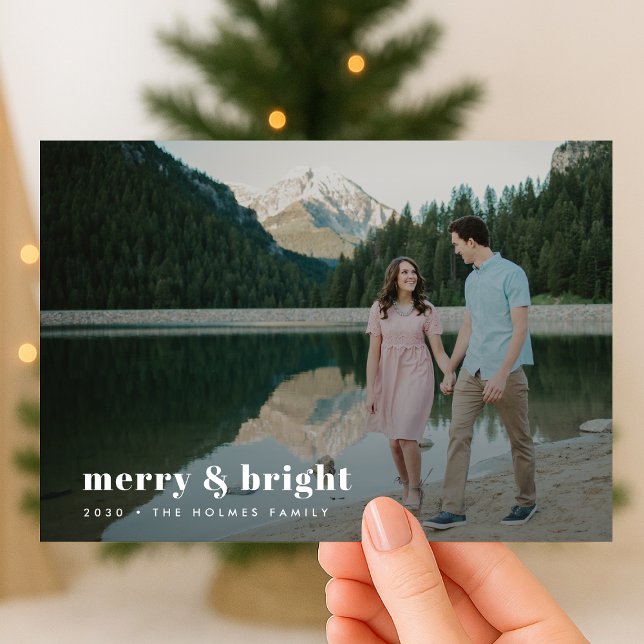Cartão De Festividades Feliz e Brilho | Foto do Casal de Natal moderno (Mark the most wonderful season with a modern holiday photo card featuring your favorite memories)