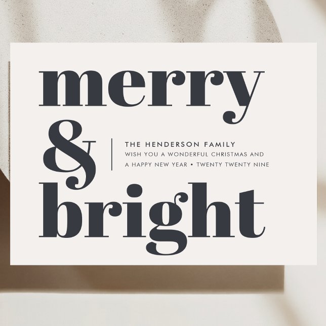 Cartão De Festividades Feliz e preto-e-branco Tendência Natal (Stylish, festive, and fully customizable - create your monochrome typography holiday card today)