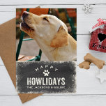 Cartão De Festividades Feliz Feliz Feliz Feliz Feliz Feliz Feliz Cachorro<br><div class="desc">Chamando todos os Dog Lovers! Mande saudações de "Feliz Feliz Feliz Fábado" para amigos e familiares com a foto do seu cachorro na frente e um padrão de impressão de pata divertida no verso. Um cartão festivo de férias com uma borda de neve e vibração vintage - você tem certeza...</div>