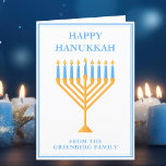 Cartão De Festividades Feliz Hanukkah Cute Personalizável Menorah<br><div class="desc">Um cartão feliz e personalizado de Hanukkah para uma família judia ou uma festa Chanukah com sinagoga. Personalize com seu próprio sobrenome ou informações de grupo em azul sob o bonito menorah azul.</div>