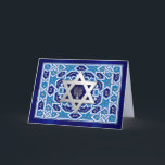 Cartão De Festividades Feliz Hanukkah. Estrela de David & Menorah<br><div class="desc">Feliz Hanukkah / Feliz Chanukah. Silver Foil Star de David e Cartões de Saudação personalizáveis do design Menorah. Cartões e presentes disponíveis na Categoria Feriados Judeus / Hanukkah da nossa loja.</div>