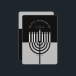 Cartão De Festividades Feliz Hanukkah Modern Menorah Vela Negra e Cinza<br><div class="desc">Feliz Chanucá, mande seus desejos de Chanucá para sua família e amigos com nosso lindo e moderno cartão de feriado personalizável. Nossa design apresenta nossa vela menorah moderna. É usada uma paleta de cores moderna para preto e cinza. "Feliz Chanucá" está escrito em uma fonte moderna e arca ao redor...</div>