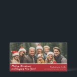 Cartão De Festividades Feliz Natal com uma foto panorâmica horizontal<br><div class="desc">Feliz Natal e Feliz ano novo! Personalize isso com 1 foto e nome de família. Inclui uma opção para adicionar os primeiros nomes dos membros da sua família.</div>