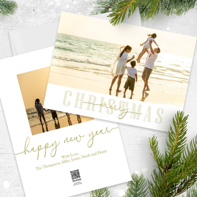 Cartão De Festividades Feliz Natal Elegante Caligrafia Dourada 2 Foto (Merry Christmas gold typography-style photo card with a two-photo template. )