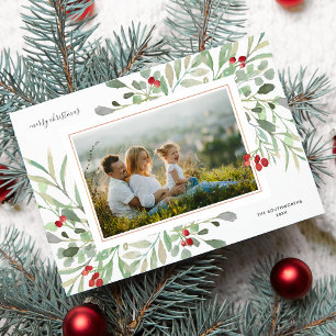 Cartão De Festividades Feliz Natal Foto Folhagem de Inverno Bagas Vermelh