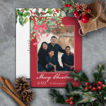 Cartão De Festividades Feliz Natal Holly e Berry Greenery Foto<br><div class="desc">Simplicidade elegante neste design de buquê de coloração de água de coloração oca e de morango com fita vermelha, sua foto e a saudação "Feliz Natal". Basta adicionar seu nome de família e o ano na frente e suas mensagens exclusivas (ou excluir texto em campos de modelo) na parte traseira....</div>