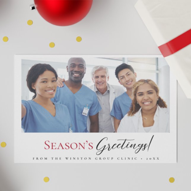 Cartão De Festividades Feriado Médico de Saudações da Modern Season (Season's greeting Medical clinic staff, dentist, doctor office Christmas card.)